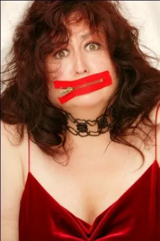 Bild: Aschermittwoch im Schloss: Lizzy Aumeier und Cloozy