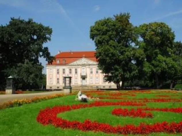 Bild: Schlossfest rund um das Schloss Friedrichsfelde