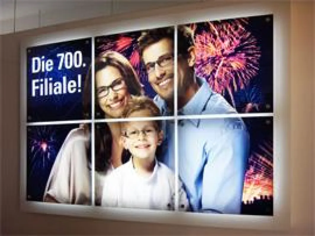 Ein echter Blickfang für die Verkaufsräume des Optikspezialisten.