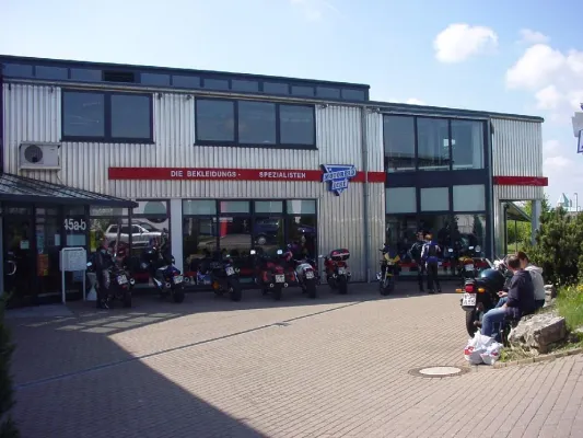Bild: Motorrad-Ecke startet durch in die Saison 2011