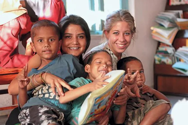 Bild: Pluspunkt Auslandserfahrung: Neue Broschüre „Study, Work and Volunteer 2015“