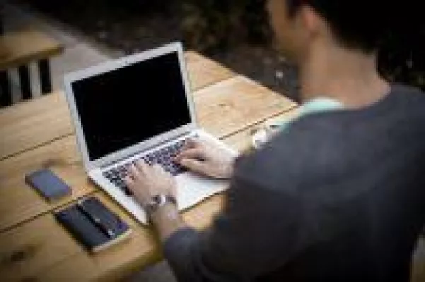 Bild: Geld verdienen im Internet - Schrittweise erklärt