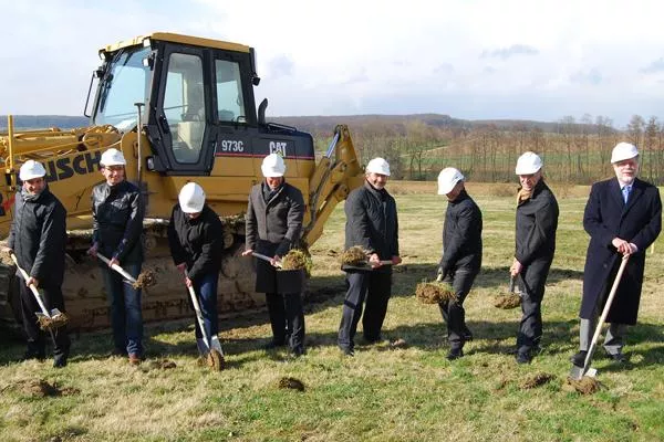 Bild: RAMPF-Gruppe gibt Startschuss für Neubau