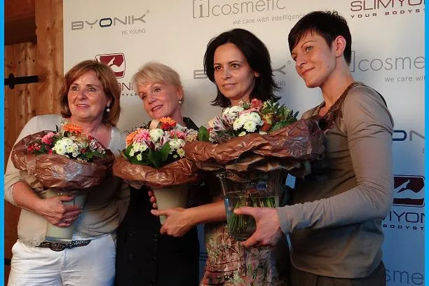 Bild: Beauty Lumis prämiert erfolgreiche Kunden