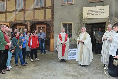 Pilgerhäusl in Zittau-Hirschfelde feierlich gesegnet Bild: Pilgerhäusl in Zittau-Hirschfelde feierlich gesegnet