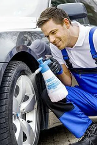 Neue Experten für die Kfz-Reinigung! Bild: Neue Experten für die Kfz-Reinigung!