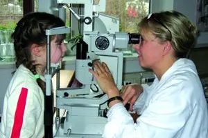 Bild: Erster Selektivvertrag zu augenärztlichen Leistungen zwischen AOK und Augenärztegenossenschaft Brandenburg
