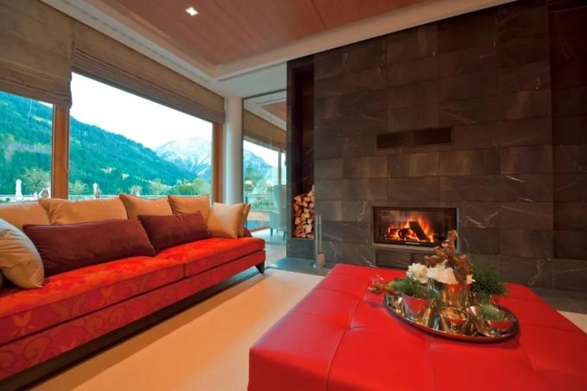 Kamin in der Lobby des Hotels