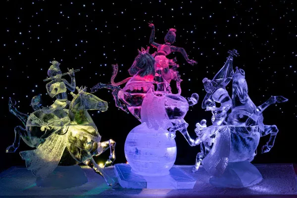 Bild: 5. Eiswelt Elstal: Auf gefrorenen Wegen durch Asien
