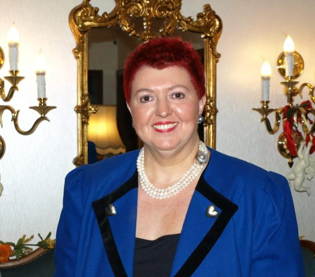 Ursula Tups e. K. Inhaberin von Hahn-Immobilien