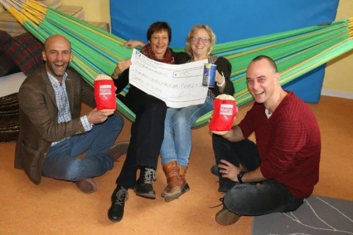 Hängematten-Spende für Kinderschutz Bild: Hängematten-Spende für Kinderschutz