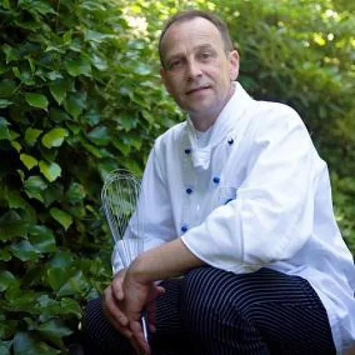 Frühsommer im Badhotel Sternhagen – Saisonale Köstlichkeiten von Küchenchef Thomas Hildebrandt Bild: Frühsommer im Badhotel Sternhagen – Saisonale Köstlichkeiten von Küchenchef Thomas Hildebrandt