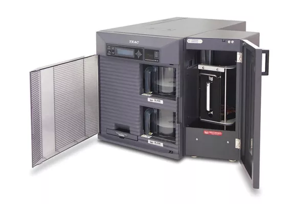 Bild: TEAC Desktop Disc Publishing System POLAR STAR