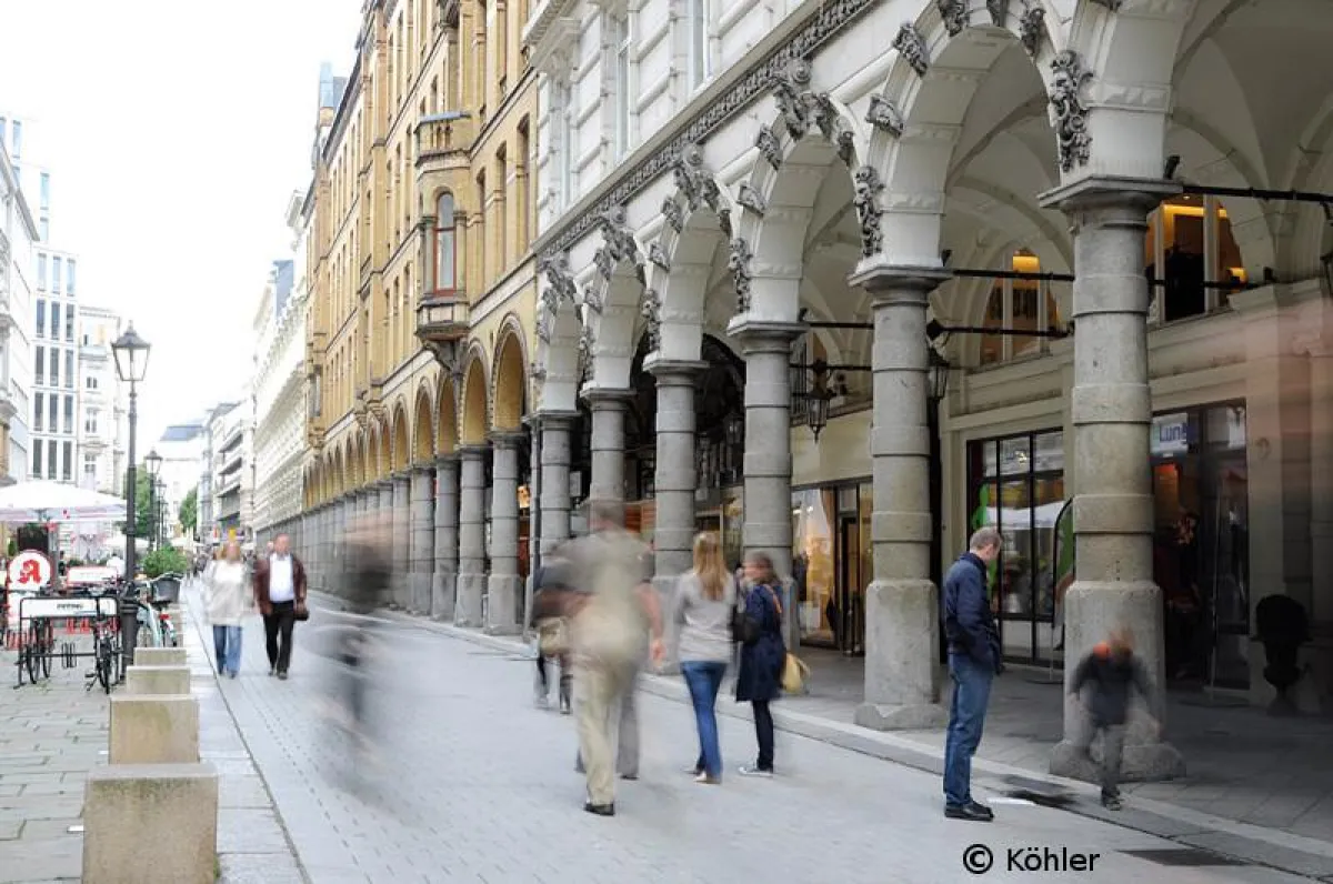 Die denkmalgeschützten Colonnaden in Hamburgs Innenstadt