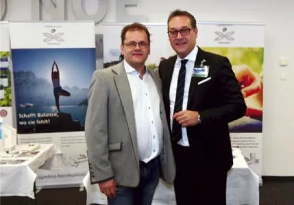 Bild: Den Vizekanzler und Sportminister gut informiert!