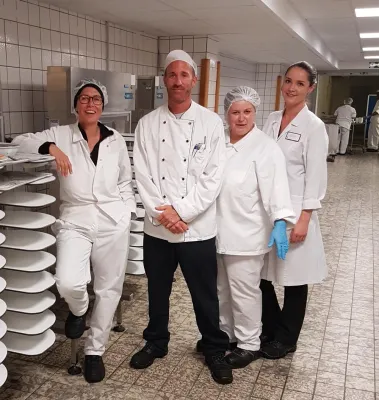 Test-Aktion: Rebional überprüft das Essen im Gemeinschaftskrankenhaus Bild: Test-Aktion: Rebional überprüft das Essen im Gemeinschaftskrankenhaus