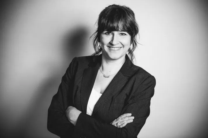 Bild: Nina Bornmann übernimmt Management der Mikrobiologie-Labore beim SGS Institut Fresenius