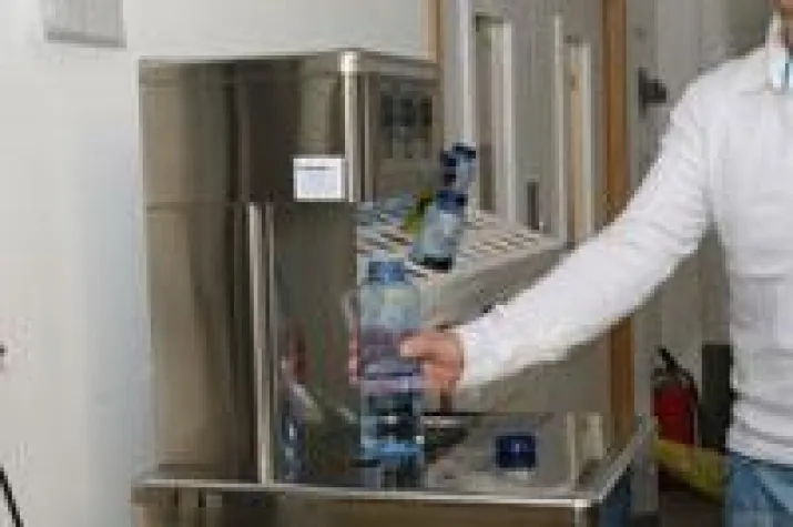 Bild: Wasserhahn statt Flaschenwahn