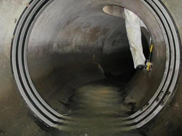 Bild: RedEx-Manschette oder Pipe-Seal-Edelstahlhülse