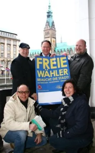 FREIE WÄHLER Hamburg nehmen Kurs Rathaus - Offizieller Beschluß über Wahlteilnahme Bild: FREIE WÄHLER Hamburg nehmen Kurs Rathaus - Offizieller Beschluß über Wahlteilnahme