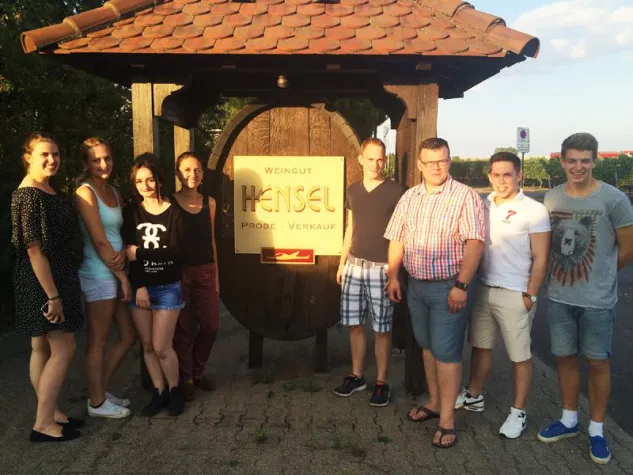 Bild: 'Cross-Selling' und 'Weinreise' per Stundenplan