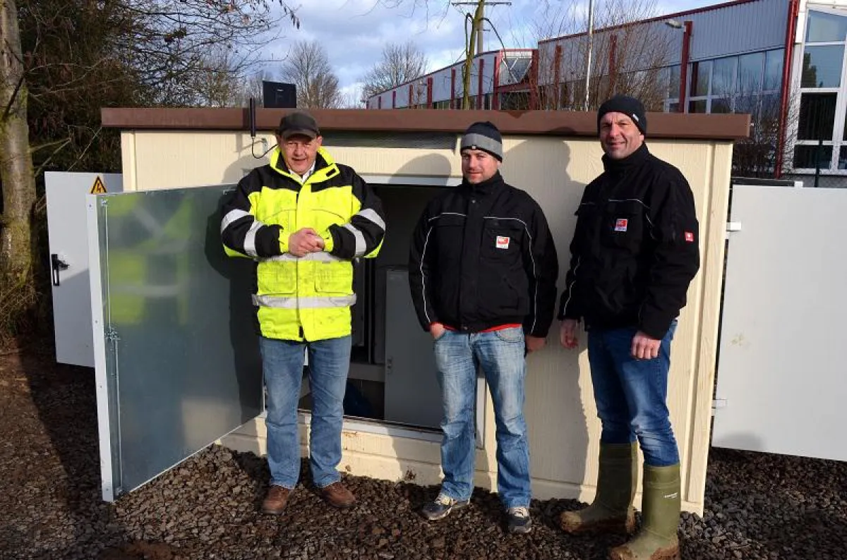 v.l.n.r.: Christof Schwedes (7x7energie GmbH), Andreas Döpp und Ralf Schuberth (IBC Solar)