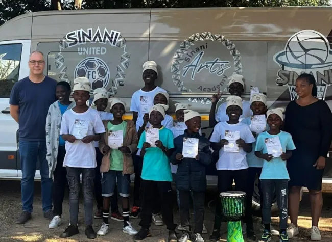 Empowerment vor Ort und in Südafrika: Würzburger Akademie spendet 7.000 Euro für nachhaltige Hilfsprojekte Bild: Empowerment vor Ort und in Südafrika: Würzburger Akademie spendet 7.000 Euro für nachhaltige Hilfsprojekte