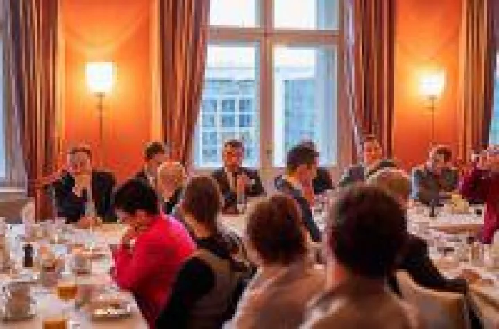 Parlamentarisches Frühstück zu Kryptowährungen Bild: Parlamentarisches Frühstück zu Kryptowährungen