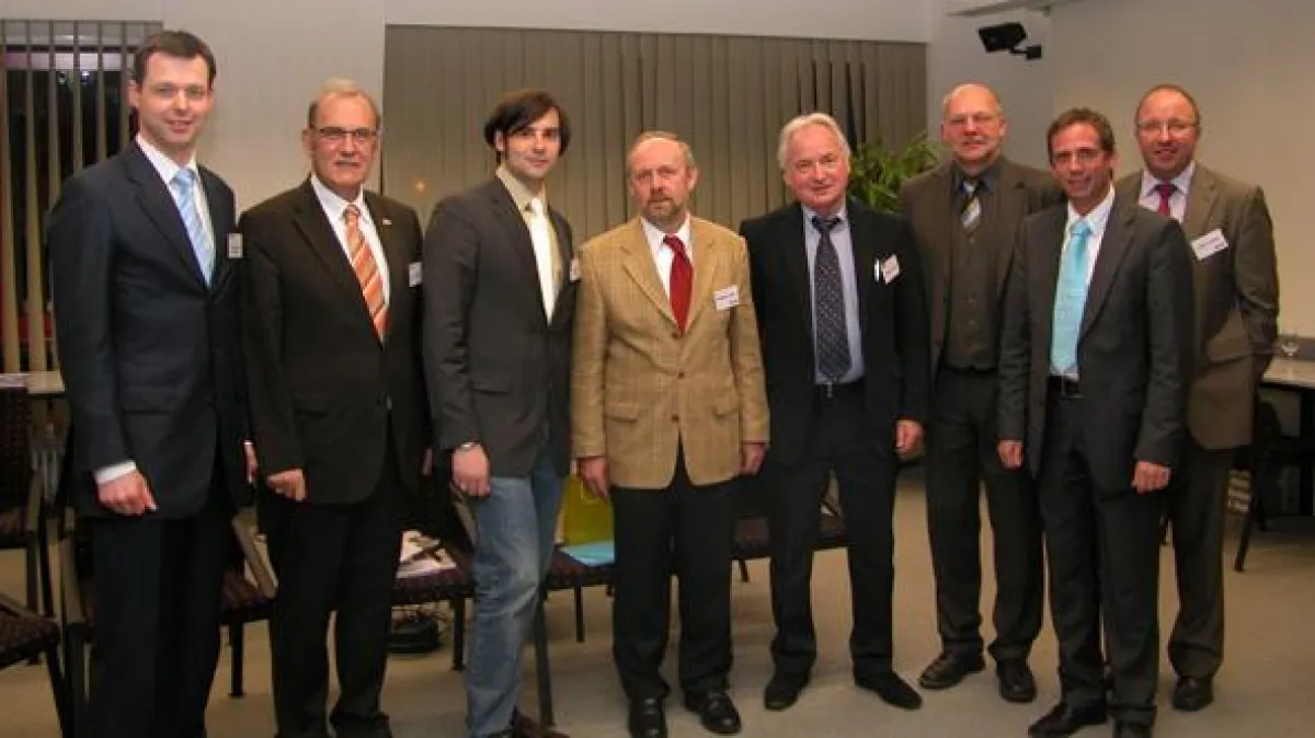 Zahlreiche Wirtschaftsthemen diskutierten die Wirtschaftsvertreter aus dem Industrie- und Handelsgremium Forchheim (IHG) intensiv mit den Abgeordneten der Region im Rahmen eines Betriebsbesuchs bei Li