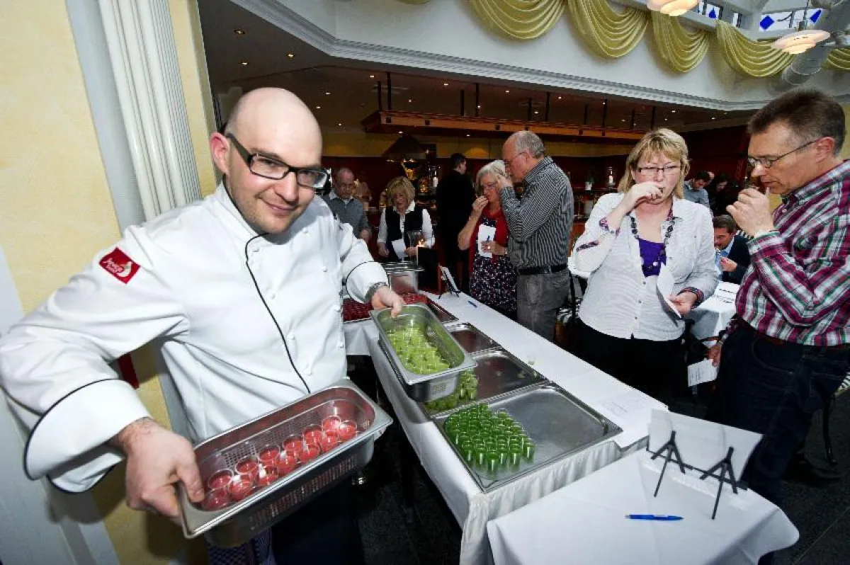 Sternekoch Benedikt Faust auf einer der letzten Küchenpartys
