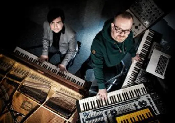 Bild: „postclassicalelectro“ – Raytchev & Jordan pionieren auf ihrer neuen Debüt-EP eine magische Klangsymbiose