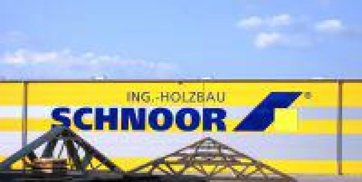 In der Produktionshalle fertigt Holzbau Schnoor Dach-,Decken- und Wandelemente mit modernster Prozesstechnik vor(c)Achim Zielke