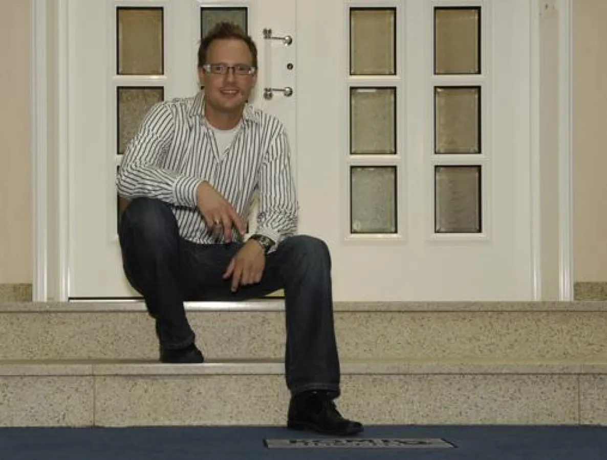 Mirko Kleinegreber, Inhaber