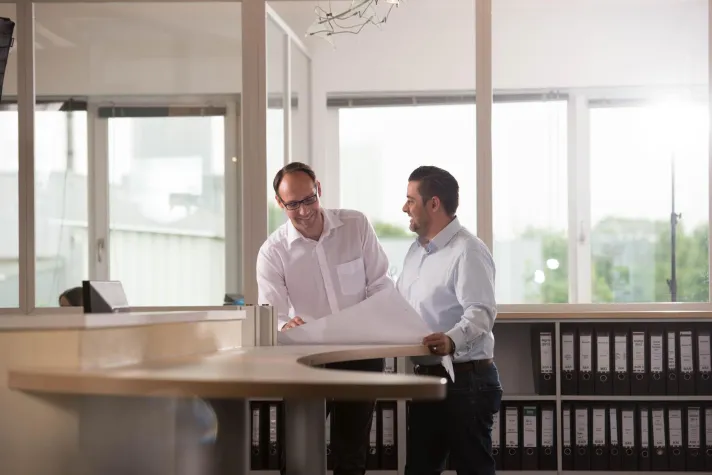 Messebau: „prisma plan Ing.-GmbH“ stellt Führungsspitze breiter auf Bild: Messebau: „prisma plan Ing.-GmbH“ stellt Führungsspitze breiter auf