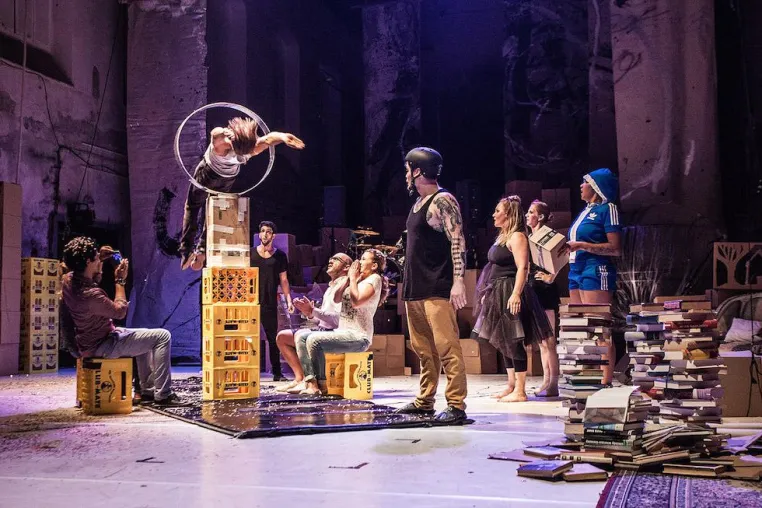 Bild: Das Chamäleon Theater in Berlin: Start in die neue Saison mit FINALE von Analog