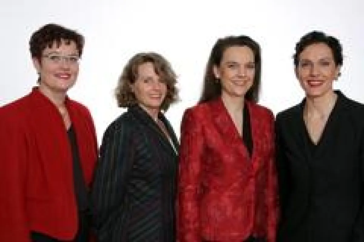 Die Hotline-Coaches (v.l.n.r.) Dr. Regina Wolf, Andrea Bornhütter-Kassen, Helga Brüggemann, Stefanie Betz