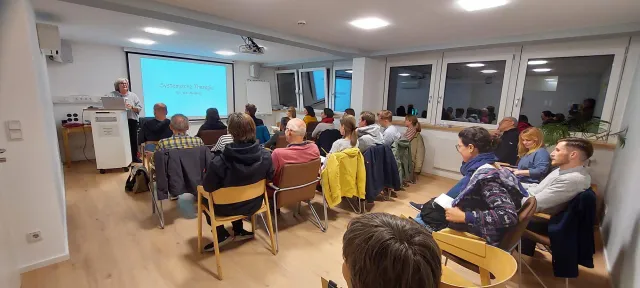 Die Systemische Therapie: Ein Blick hinter die Kulissen menschlicher Beziehungen Bild: Die Systemische Therapie: Ein Blick hinter die Kulissen menschlicher Beziehungen