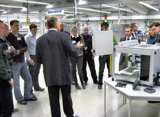 ZESTRON Academy veranstaltet am 06. Februar wieder ein Training zur Beschichtung elektronischer Baugruppen Bild: ZESTRON Academy veranstaltet am 06. Februar wieder ein Training zur Beschichtung elektronischer Baugruppen