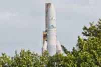 Eutelsat unterzeichnet neuen Startvertrag mit Arianespace Bild: Eutelsat unterzeichnet neuen Startvertrag mit Arianespace