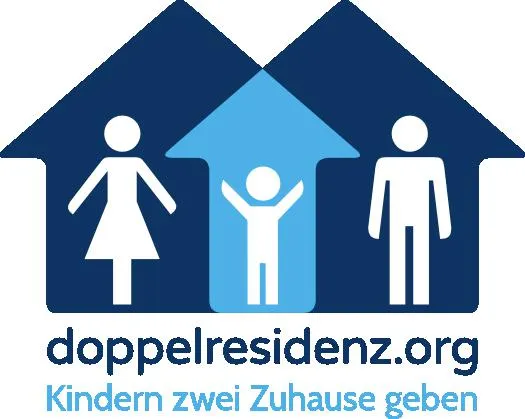 Bild: Jetzt gilt es: Petition zur Doppelresidenz an den Petitionsausschuss des Bundestages übergeben