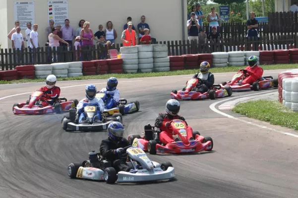 Bild: BB-Challenge feiert Premiere auf dem Motodrom in Belleben