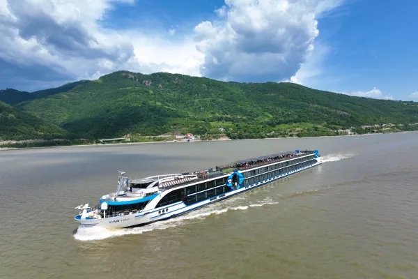 Bild: Flusskreuzfahrt: Neue Kurzreisen und Citytrips zum Jahresende mit VIVA Cruises