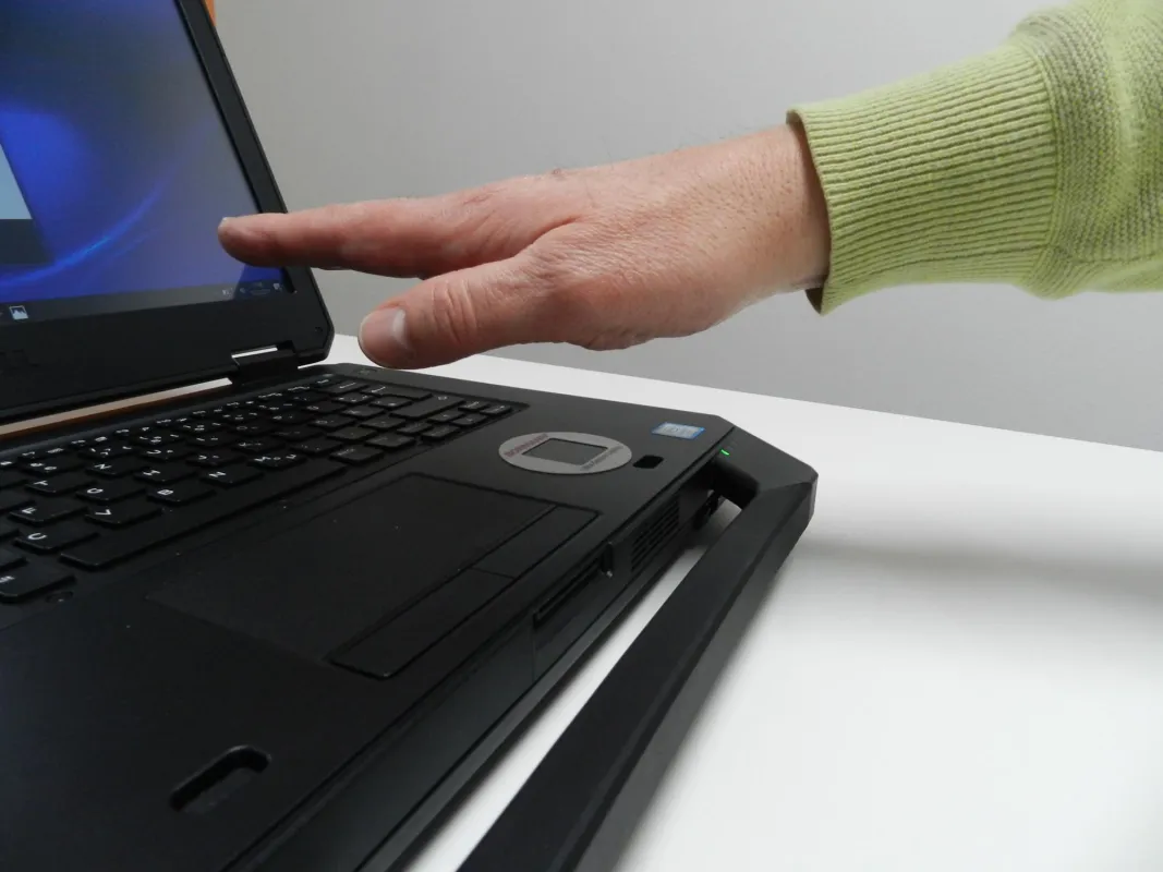 Handvenen-Scanner am Dell Latitude 14 Rugged (Quelle: BWO Systems AG)