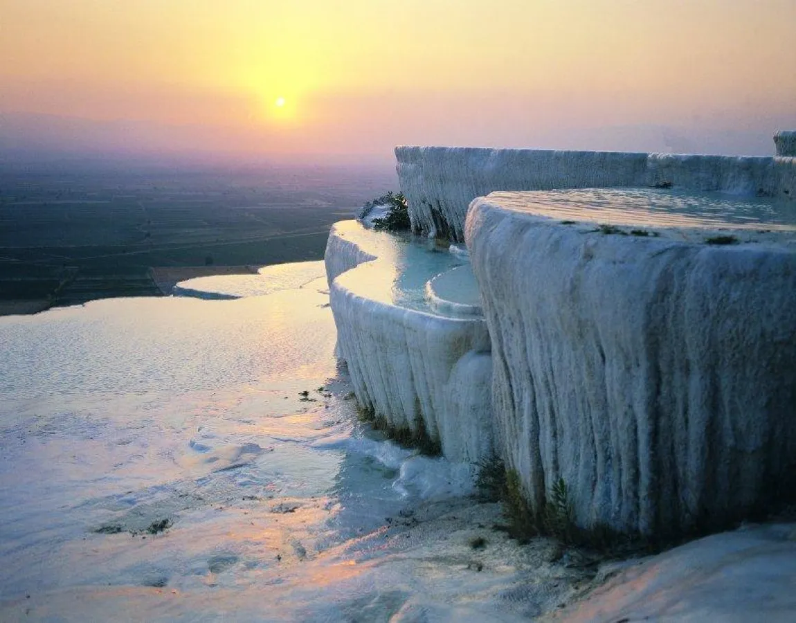 Pamukkale - nur ein Höhepunkt eines Türkei-Urlaubs. Foto: Kultur- und Tourismusministerium Ankara
