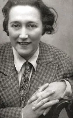 Bild: Einst weltberühmt, heute neu entdeckt: Christa Winsloe und die »Mädchen in Uniform«