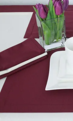 Bild: Lust auf frühlingshafte Tischdekoration mit Verlockungen in Violett und Weiß