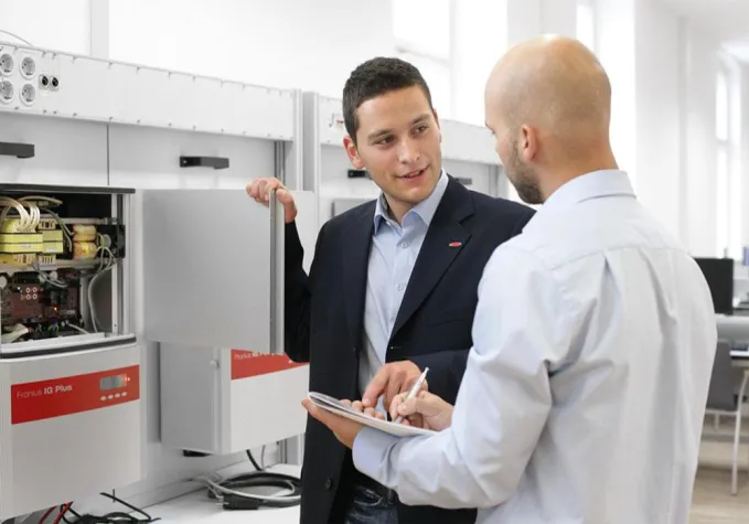Bild: Fronius Service Partner Plus - Neues Partnerprogramm sorgt für Service-Abdeckung in Deutschland