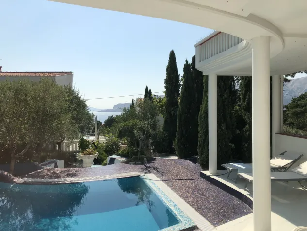 Bild: Familienstartzeit: 2 Wochen Sonderurlaub auf Kosten des Mittelstands