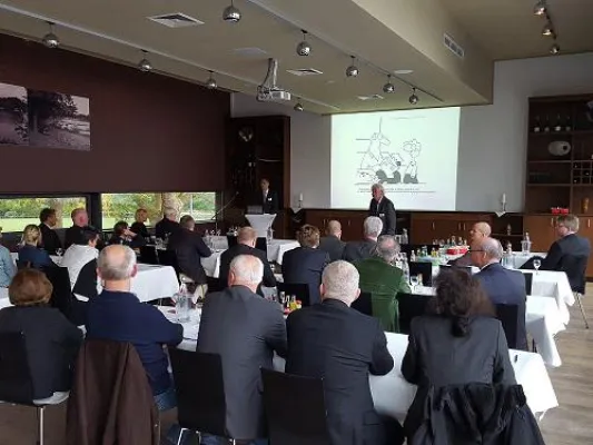 Bild: Erfolgreiches Herbstsymposium der HC&S AG: 'Der Chefarzt im Spannungsfeld Medizin, Ökonomie und Recht'