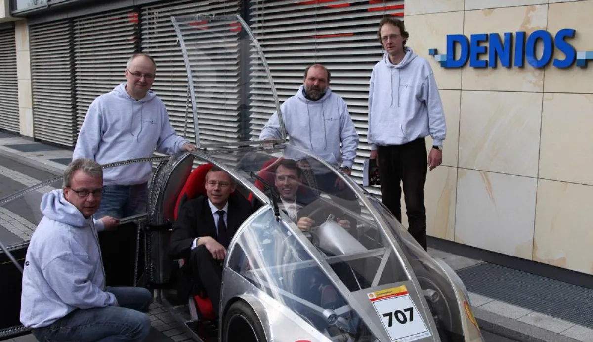 Harald Schulte (li.) und Stefan Albrink von DENIOS nehmen im 